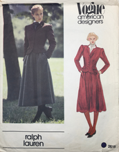 Load image into Gallery viewer, 1980’s Vintage Sewing Pattern: Vogue 2615
