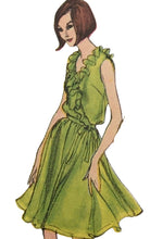 Load image into Gallery viewer, 1960’s Vintage Sewing Pattern: Vogue 6394