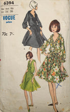 Load image into Gallery viewer, 1960’s Vintage Sewing Pattern: Vogue 6394