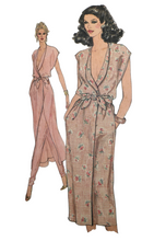 Load image into Gallery viewer, 1979 Vintage Sewing Pattern: Vogue 7286