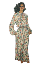 Load image into Gallery viewer, 1979 Vintage Sewing Pattern: Vogue 7313