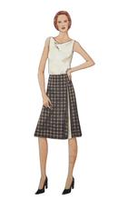 Load image into Gallery viewer, 2002 Sewing Pattern: Vogue 7572