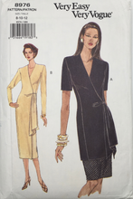 Load image into Gallery viewer, 1994 Vintage Sewing Pattern: Vogue 8976