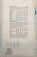 Load image into Gallery viewer, 1970's Vintage Sewing Pattern: Vogue 9880