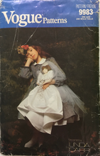 Load image into Gallery viewer, 1987 Vintage Sewing Pattern: Vogue 9983