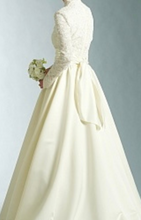 Load image into Gallery viewer, 2007 Sewing Pattern: Vogue V2979