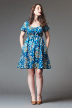 Load image into Gallery viewer, 2010's Deer and Doe Sewing Pattern: Aubépine Dress