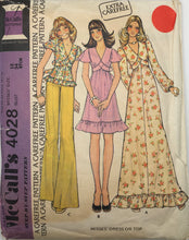 Load image into Gallery viewer, 1974 Vintage Sewing Pattern: McCalls 4028