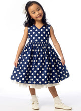 Load image into Gallery viewer, Sewing Pattern: Butterick B6046
