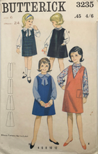 Load image into Gallery viewer, 1960&#39;s Vintage Sewing Pattern: Butterick 3235
