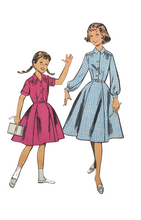 Load image into Gallery viewer, 1960&#39;s Vintage Sewing Pattern: Butterick 563
