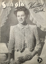 Load image into Gallery viewer, 1940&#39;s Vintage Knitting Booklet: Sun-glo Series 61
