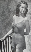 Load image into Gallery viewer, 1940&#39;s Vintage Knitting Booklet: Sun-glo Series 33
