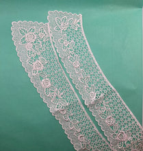 Load image into Gallery viewer, Assorted Vintage Style Lace &amp; Cotton Collars
