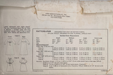 Load image into Gallery viewer, 1970&#39;s Vintage Sewing Pattern: Kwik Sew 528
