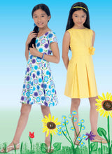 Load image into Gallery viewer, Sewing Pattern: McCalls M7079
