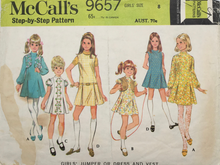 Load image into Gallery viewer, 1969 Vintage Sewing Pattern: McCalls 9657
