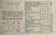 Load image into Gallery viewer, Sewing Pattern: Simplicity 6796
