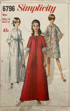 Load image into Gallery viewer, Sewing Pattern: Simplicity 6796
