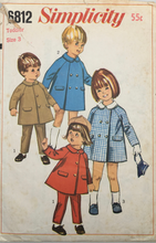 Load image into Gallery viewer, 1966 Vintage Sewing Pattern: Simplicity 6812
