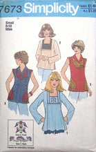 Load image into Gallery viewer, Vintage Sewing Pattern: Simplicity 7673
