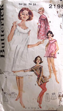 Load image into Gallery viewer, Vintage Sewing Pattern: Butterick 2198
