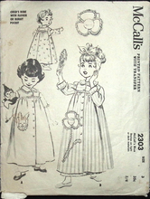 Load image into Gallery viewer, Vintage Sewing Pattern: McCalls 2303
