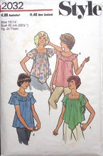 Load image into Gallery viewer, Vintage Sewing Pattern:  Style 2032
