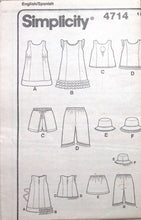 Load image into Gallery viewer, Sewing Pattern: Simplicity 4714
