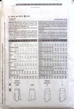 Load image into Gallery viewer, Sewing Pattern: Vogue 7607
