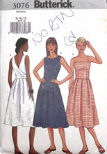 Load image into Gallery viewer, Sewing Pattern: Butterick 3076
