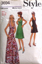 Load image into Gallery viewer, Vintage Sewing Pattern: Style 3694
