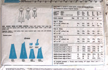 Load image into Gallery viewer, Vintage Sewing Pattern: Style 3694
