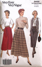 Load image into Gallery viewer, Vintage Sewing Pattern: Vogue 8459
