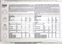 Load image into Gallery viewer, Vintage Sewing Pattern: Simplicity 7409
