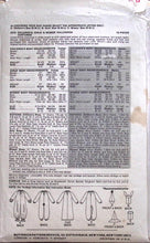 Load image into Gallery viewer, Vintage Sewing Pattern: Butterick 3372
