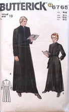 Load image into Gallery viewer, Vintage Sewing Pattern: Butterick 6765
