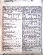 Load image into Gallery viewer, Vintage Sewing Pattern: McCalls 8532

