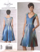 Load image into Gallery viewer, Sewing Pattern: Vouge V1433
