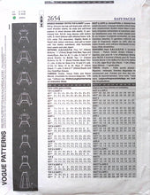 Load image into Gallery viewer, Sewing Pattern: Vogue 2654

