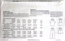 Load image into Gallery viewer, Vintage Sewing Pattern: Kwik Sew 3477
