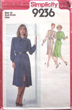 Load image into Gallery viewer, Vintage Sewing Pattern: Simplicity 9236
