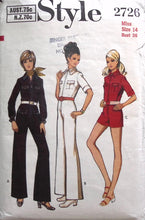 Load image into Gallery viewer, Vintage Sewing Pattern: Style 2726
