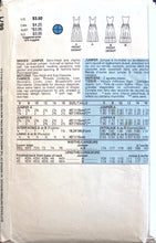 Load image into Gallery viewer, Vintage Sewing Pattern: Butterick 6671
