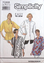 Load image into Gallery viewer, Vintage Sewing Pattern: Simplicity 7068
