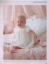 Load image into Gallery viewer, Easy Knits for Babies and Toddlers by Bay Books
