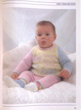 Load image into Gallery viewer, Easy Knits for Babies and Toddlers by Bay Books
