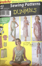 Load image into Gallery viewer, Sewing Pattern: Simplicity 5642
