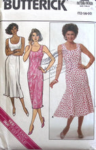 Load image into Gallery viewer, Vintage Sewing Pattern: Butterick 3846
