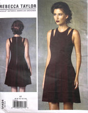 Load image into Gallery viewer, Sewing Pattern: Vogue V1424
